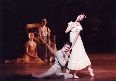 Cranko's Onegin: Olga - Maria Yakovleva, Lensky - Eno Peci Cranko's Onegin: Olga - Maria Yakovleva, Lensky - Eno Peci
